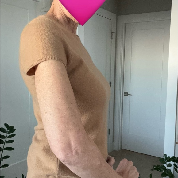 Women’s Neiman Marcus Cashmere Cap Sleeve Size Medium - Picture 13 of 14